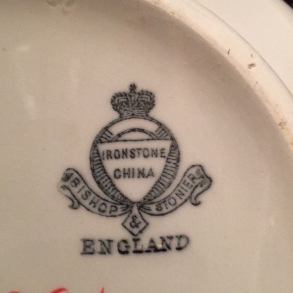 Collection of Ironstone - Picture 5 of 11